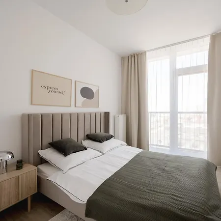 New! Krochmalna 61 - Browary Warszawskie Daire Varşova